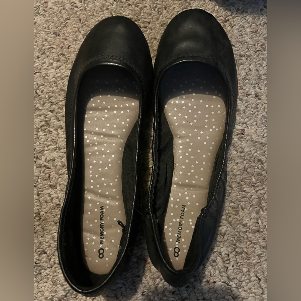 Black Flats - Time and Tru Memory Foam - Size 8 - Barely Worn